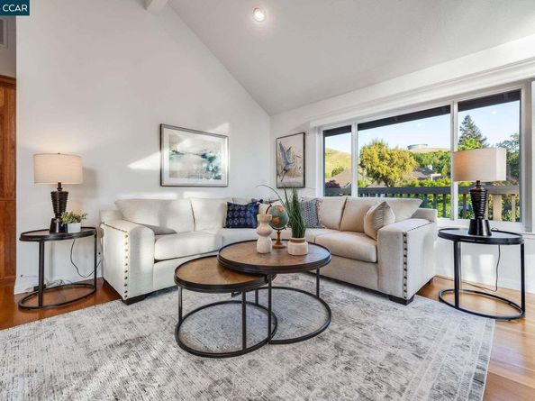 9 Irvine Drive, Moraga CA 94556
