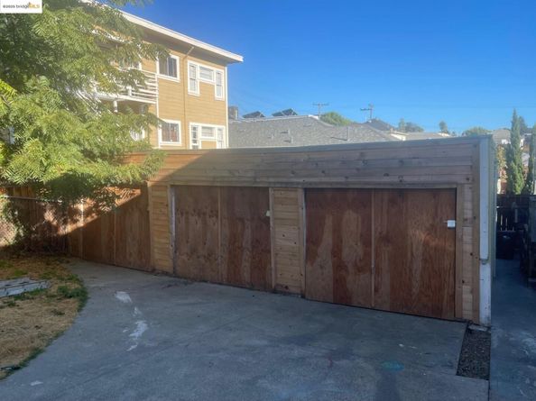 1864 11th Ave, Oakland CA 94606