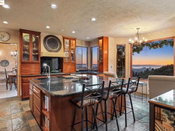 29 Live Oak RD, Berkeley CA 94705