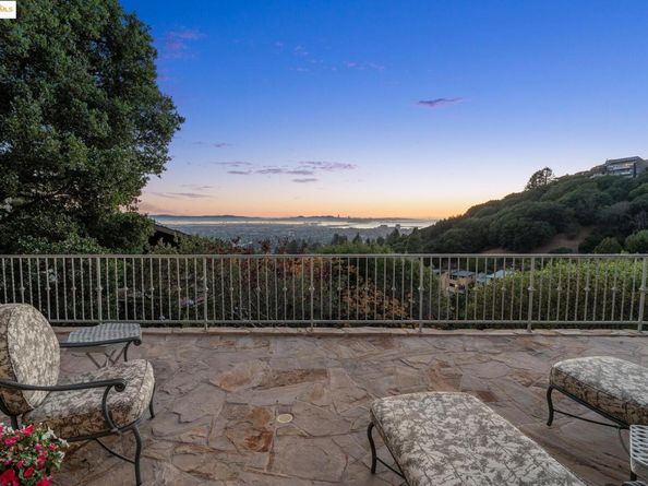 29 Live Oak RD, Berkeley CA 94705