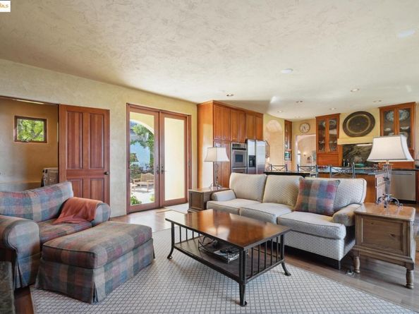 29 Live Oak RD, Berkeley CA 94705