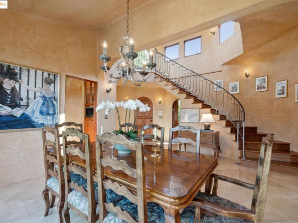29 Live Oak RD, Berkeley CA 94705