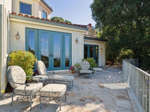 29 Live Oak RD, Berkeley CA 94705