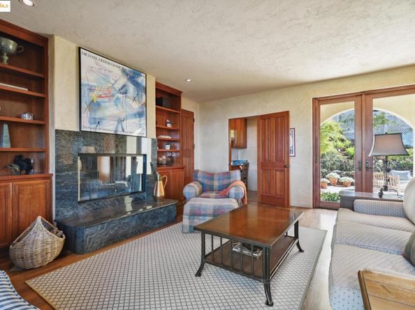 29 Live Oak RD, Berkeley CA 94705