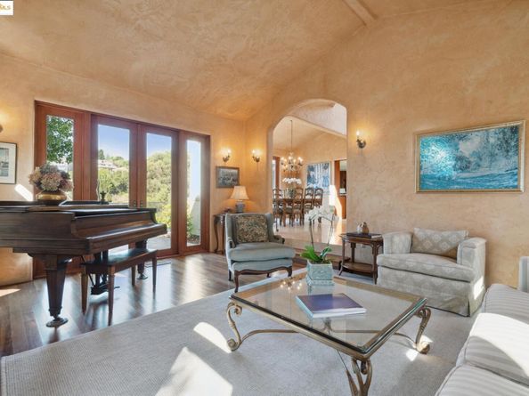 29 Live Oak RD, Berkeley CA 94705