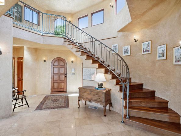 29 Live Oak RD, Berkeley CA 94705