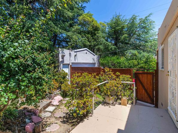 3151 Rawson St, Oakland CA 94619