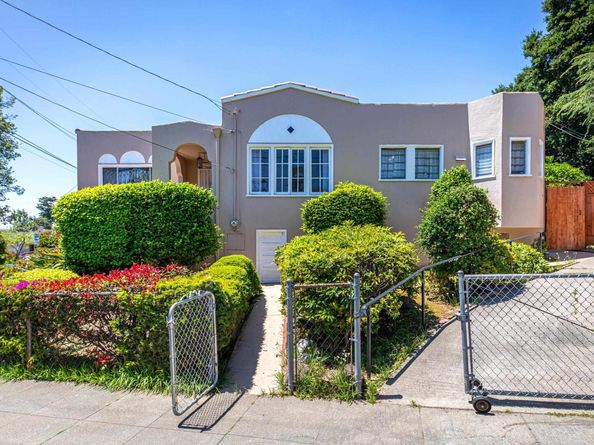 3151 Rawson St, Oakland CA 94619