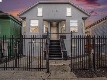 3237 Linden ST