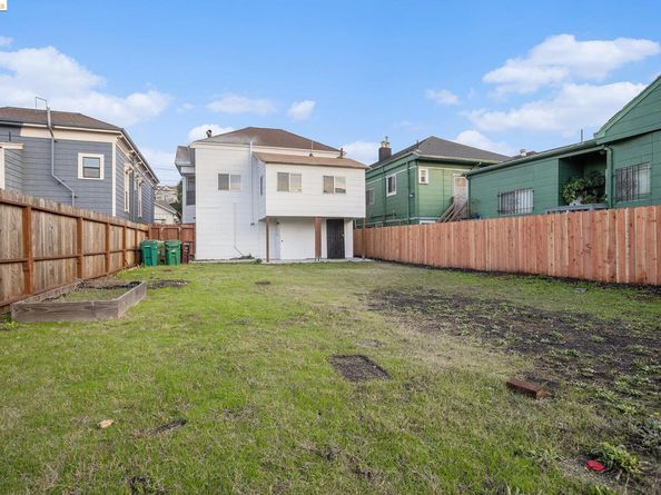 3237 Linden ST, Oakland CA 94608
