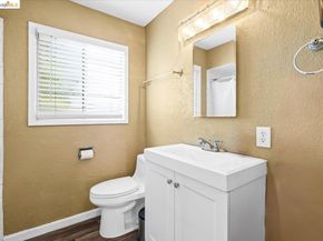 1000 102nd Avenue, Oakland CA 94603