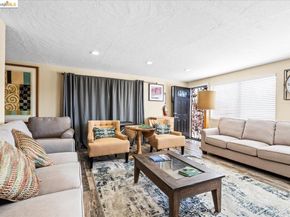 1000 102nd Avenue, Oakland CA 94603