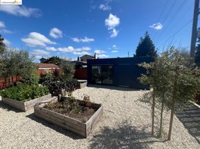 1000 102nd Avenue, Oakland CA 94603