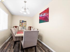 1000 102nd Avenue, Oakland CA 94603