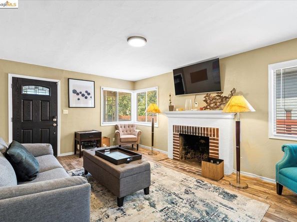 1000 102nd Avenue, Oakland CA 94603