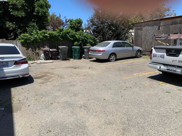 9624 E. St., Oakland CA 94603