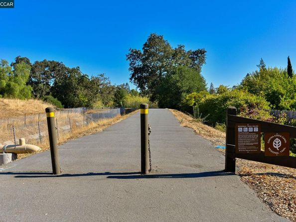 576 Best Rd, Pleasant Hill CA 94523