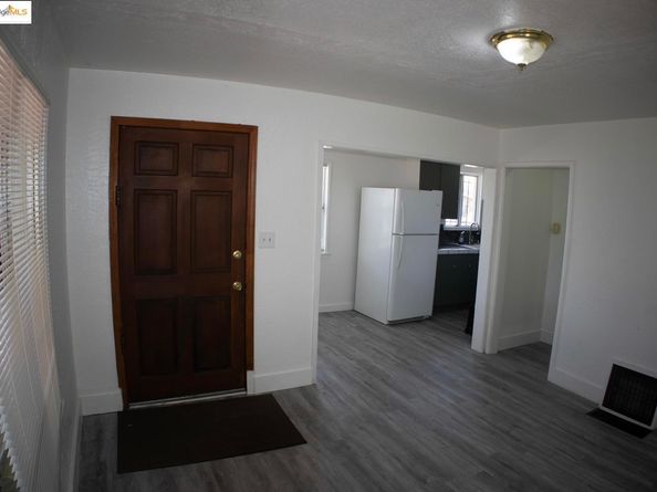 6921 Flora ST, Oakland CA 94621