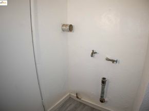 6921 Flora ST, Oakland CA 94621