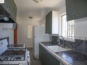 6921 Flora ST, Oakland CA 94621
