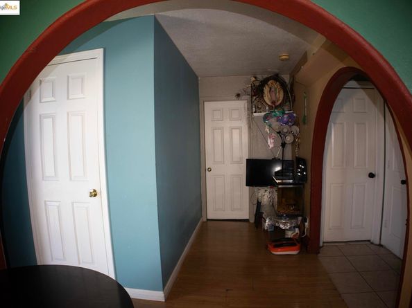 6921 Flora ST, Oakland CA 94621