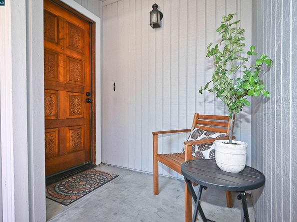 105 Via Cabrera Lane, Martinez CA 94553