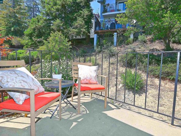 105 Via Cabrera Lane, Martinez CA 94553