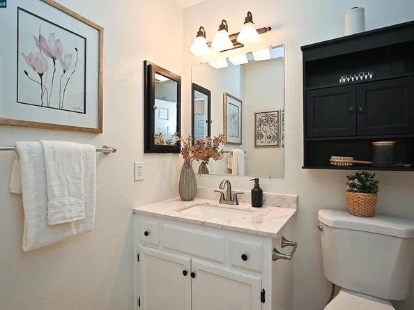 105 Via Cabrera Lane, Martinez CA 94553