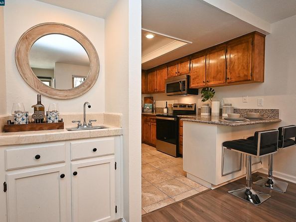 105 Via Cabrera Lane, Martinez CA 94553