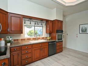 1613 Union St, Alameda CA 94501