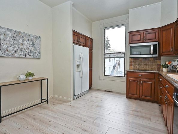 1613 Union St, Alameda CA 94501