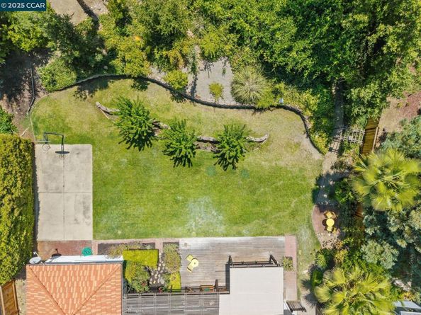 785 Bloching Cir, Clayton CA 94517