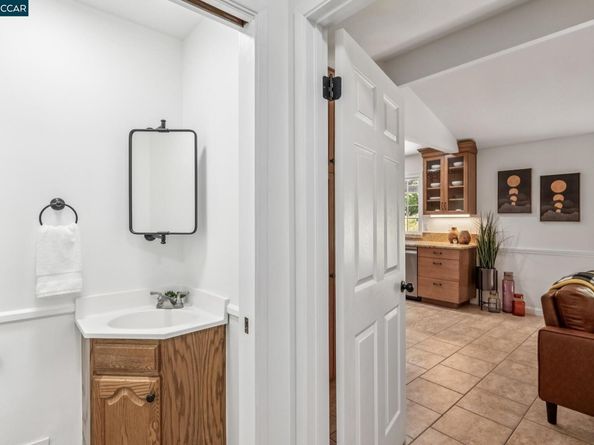 785 Bloching Cir, Clayton CA 94517