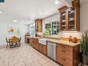 785 Bloching Cir, Clayton CA 94517