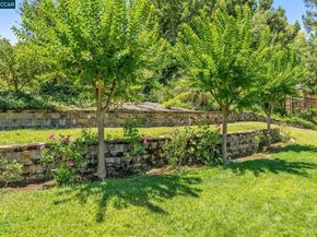 785 Bloching Cir, Clayton CA 94517