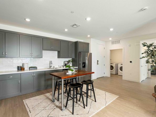 500 Somi Ct 214, Hayward CA 94544