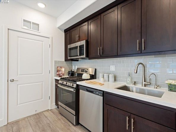 389 Line St., Hayward CA 94544