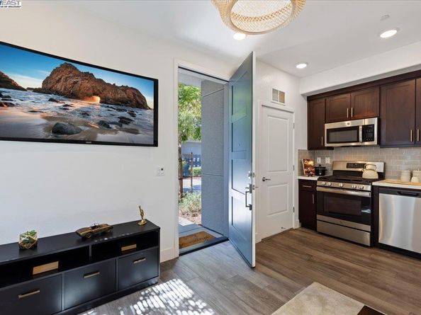 389 Line St., Hayward CA 94544