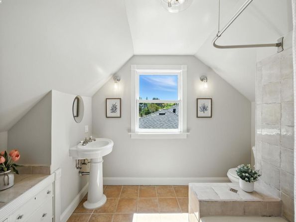 3357 Jordan Rd, Oakland CA 94602