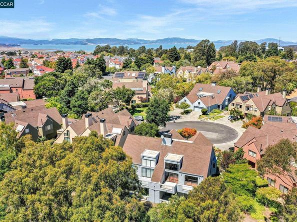 3231 Southridge Dr, Richmond CA 94806