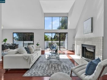 3231 Southridge Dr