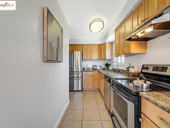 77 Fairmount Ave 317, Oakland CA 94611