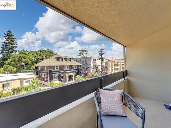 77 Fairmount Ave 317, Oakland CA 94611