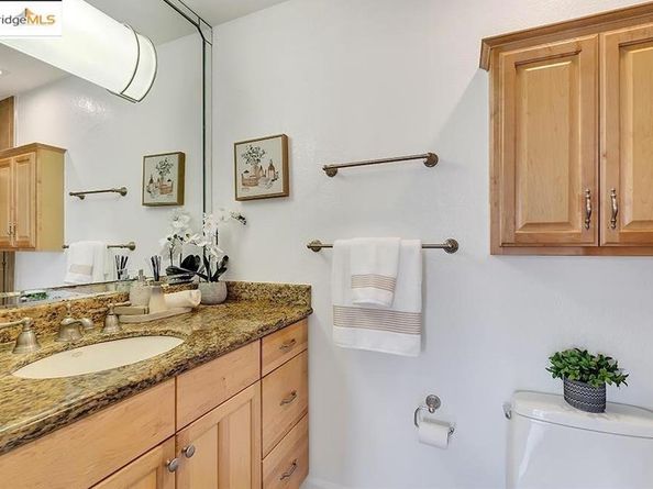 77 Fairmount Ave 317, Oakland CA 94611