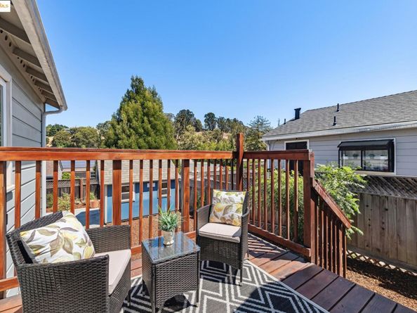 8100 Earl St, Oakland CA 94605