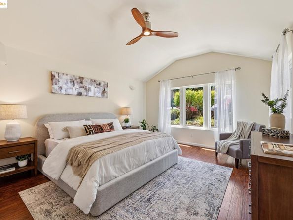 8100 Earl St, Oakland CA 94605