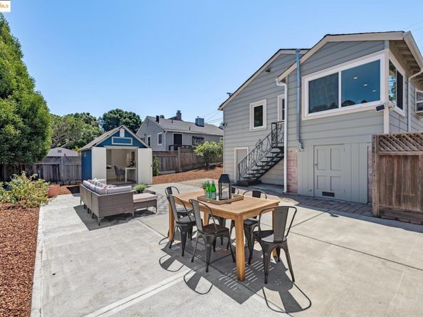 8100 Earl St, Oakland CA 94605