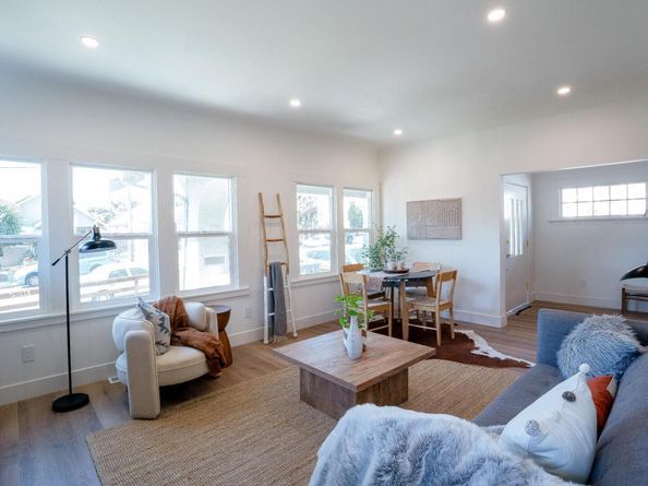 2232 Rosedale Ave, Oakland CA 94601