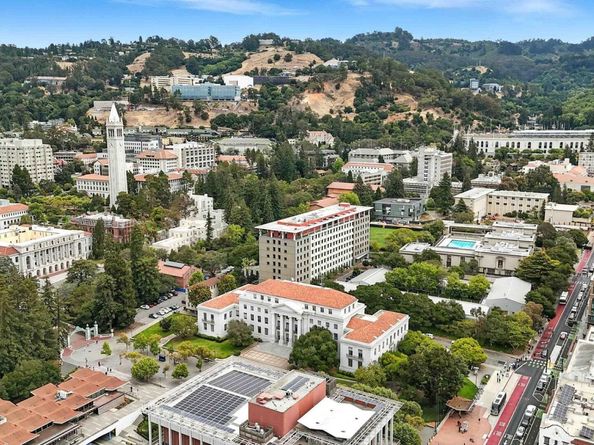 556-558 Alcatraz Ave, Oakland CA 94609