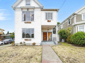 556-558 Alcatraz Ave